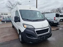 Weiß Gebraucht 2018 Peugeot Boxer Premium Van | 15.400 € (Teuer)