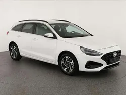 Atlas white Gebraucht 2024 Hyundai i30 Style Kombi | 20.595 € (Fairer Preis)