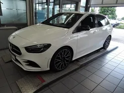Unilack polarweiß Gebraucht 2019 Mercedes B250 AMG Van / Kleinbus | 25.395 € (Guter Preis)