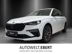 Moonweiß perleffekt Neu 2025 Skoda Scala Drive Kleinwagen | 30.980 € (Teuer)