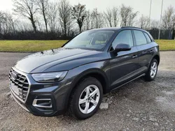 Grau Gebraucht 2023 Audi Q5 Ambiente SUV | 44.900 € (Guter Preis)