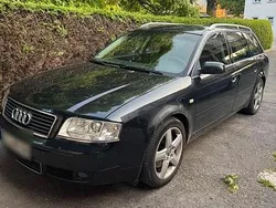 Blau Gebraucht 2004 Audi A6 Kombi | 998 € (Superpreis)