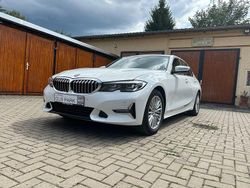 Weiß Gebraucht 2021 BMW 320 Luxury Line Limousine | 21.299 € (Fairer Preis)