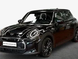 Schwarz Gebraucht 2023 Mini Cooper SE Kleinwagen | 21.990 € (Fairer Preis)