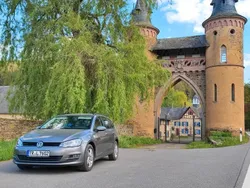 Grau Gebraucht 2015 VW Golf VII Kombi | 10.000 € (Fairer Preis)
