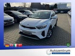 Weiß Gebraucht 2018 Kia Stonic Spirit SUV | 9.990 € (Guter Preis)