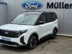 Frozen white Gebraucht 2024 Ford Tourneo Courier Active Van / Kleinbus | 28.199 € (Fairer Preis)