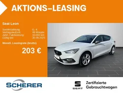 Weiß Gebraucht 2024 Seat Leon FR-Line Limousine | 25.600 € (Guter Preis)