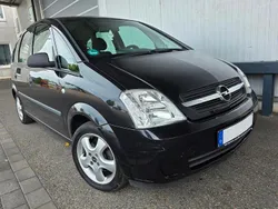 Schwarz Gebraucht 2004 Opel Meriva Van / Kleinbus | 2.660 € (Fairer Preis)