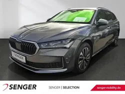 Gebraucht 2024 Skoda Superb Selection Kombi | 37.480 € (Superpreis)