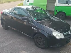 Schwarz Gebraucht 2006 Opel Tigra Sport Cabrio | 990 € (Superpreis)