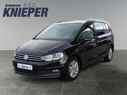 Deep black perleffekt Gebraucht 2020 VW Touran Comfortline Van / Kleinbus | 25.950 € (Fairer Preis)