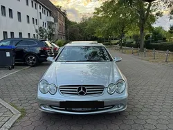 Silber Gebraucht 2002 Mercedes CLK200 Coupé | 4.500 €