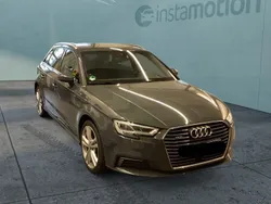 Grau Gebraucht 2020 Audi A3 Sportback e-tron Sport Limousine | 21.487 € (Fairer Preis)