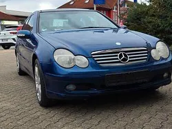 Blau Gebraucht 2002 Mercedes CL230 Coupé | 2.350 €