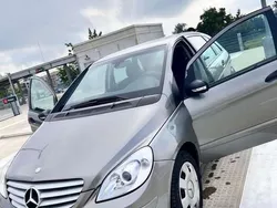 Grau Gebraucht 2007 Mercedes B200 Van / Kleinbus | 4.800 € (Fairer Preis)