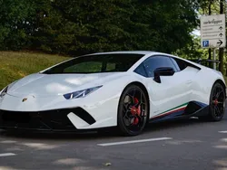 Weiß Gebraucht 2018 Lamborghini Huracán Coupé | 285.000 € (Fairer Preis)
