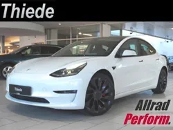 Pearl white multicoat (metallic) Gebraucht 2022 Tesla Model 3 Performance Limousine | 29.800 € (Guter Preis)