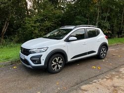 Weiß Gebraucht 2022 Dacia Sandero Stepway Kleinwagen | 13.850 € (Fairer Preis)