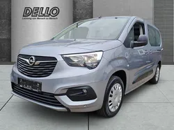 Kontrast grau/quarz silber Gebraucht 2022 Opel Combo Life Edition Van / Kleinbus | 26.490 € (Teuer)