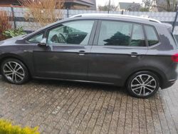 Grau Gebraucht 2015 VW Golf VII Limousine | 11.500 € (Guter Preis)
