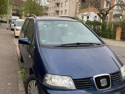 Blau Gebraucht 2004 Seat Alhambra Van / Kleinbus | 1.250 € (Fairer Preis)