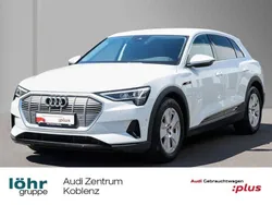 Weiß Gebraucht 2021 Audi e-tron Ambiente SUV | 27.780 € (Guter Preis)
