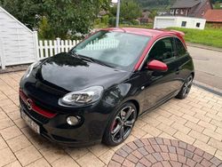 Rot Gebraucht 2017 Opel Adam S Kleinwagen | 12.700 € (Etwas zu teuer)