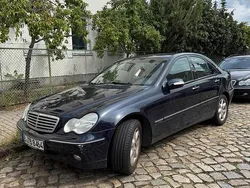 Blau Gebraucht 2001 Mercedes C240 Limousine | 3.500 € (Fairer Preis)
