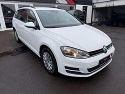 Weiß Gebraucht 2014 VW Golf VII Trendline Kombi | 9.890 € (Fairer Preis)