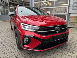 Rot Neu 2025 VW Taigo Style SUV | 29.650 € (Teuer)
