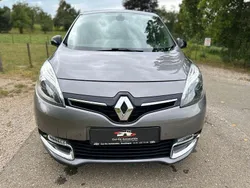 Grau Gebraucht 2015 Renault Scénic III Bose Edition Van / Kleinbus | 7.499 € (Fairer Preis)