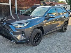 Grey metallic Gebraucht 2022 Toyota RAV4 Hybrid Business Edition SUV | 27.900 € (Guter Preis)