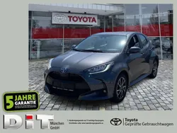 Marlingrau Gebraucht 2022 Toyota Yaris Hybrid Team Limousine | 17.990 € (Guter Preis)