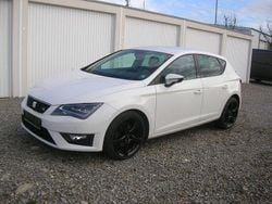 "candy" weiss Gebraucht 2017 Seat Leon FR Limousine | 9.450 € (Guter Preis)
