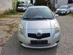 Silber Gebraucht 2007 Toyota Yaris Sol Kleinwagen | 2.800 € (Guter Preis)