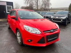 Rot Gebraucht 2014 Ford Focus Trend Kombi | 1.790 € (Superpreis)