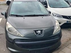 Grau Gebraucht 2006 Peugeot 207 Kleinwagen | 1.000 €