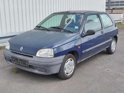 Blau Gebraucht 1997 Renault Clio Campus Limousine | 200 €