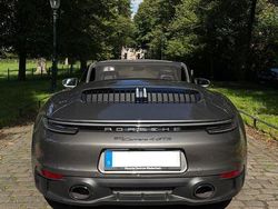 Grau Gebraucht 2022 Porsche 911 Carrera GTS Cabrio | 157.500 € (Fairer Preis)