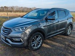 Grau Gebraucht 2016 Hyundai Santa Fe Premium SUV | 9.950 €