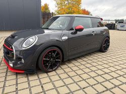 Grau Gebraucht 2018 Mini Cooper S Kleinwagen | 15.500 € (Guter Preis)