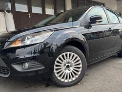 Schwarz Gebraucht 2008 Ford Focus Limousine | 2.500 € (Fairer Preis)