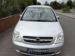 Grau Gebraucht 2005 Opel Meriva Cosmo Van / Kleinbus | 1.200 € (Guter Preis)