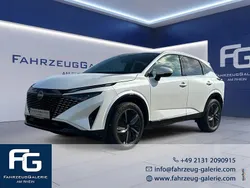 Pearl white metallic Gebraucht 2024 Nissan Qashqai 360º SUV | 29.999 € (Fairer Preis)