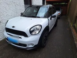 Weiß Gebraucht 2011 Mini Countryman SUV | 8.850 € (Etwas zu teuer)