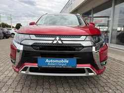 Rot Gebraucht 2019 Mitsubishi Outlander P-HEV Plus SUV | 19.900 € (Fairer Preis)