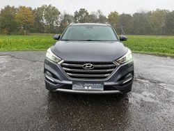 Grau Gebraucht 2015 Hyundai Tucson Premium SUV | 13.750 € (Guter Preis)