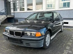 Schwarz Gebraucht 1992 BMW 316 Limousine | 6.750 €