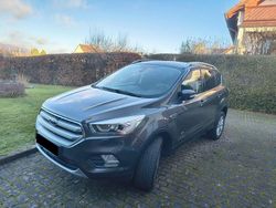 Grau Gebraucht 2017 Ford Kuga Titanium SUV | 17.500 € (Fairer Preis)
